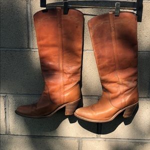 Vintage leather Frye boots